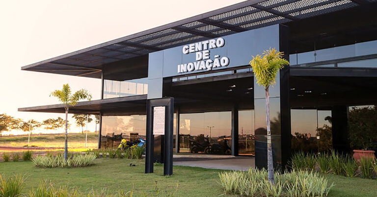 Zebuvalley e Moon Hub