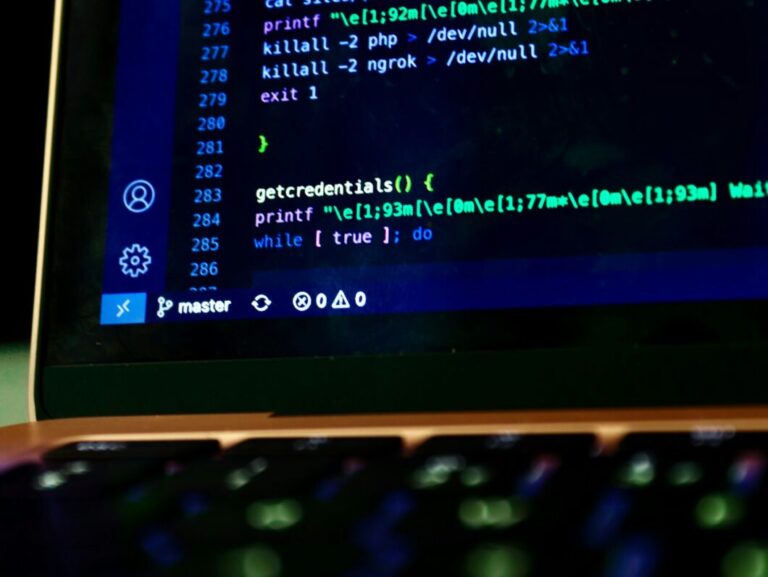 O que é a linguagem Python e por que aprender desde cedo | Loop Hub